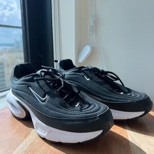 Women's Nike Sneakers